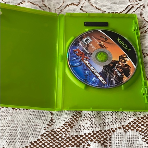 Xbox - Picture 2 of 2